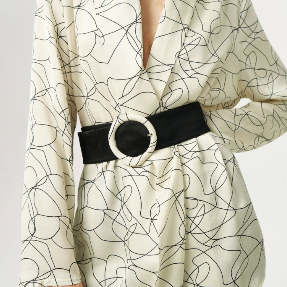 Geometric Blouse - Picture 2 of 6